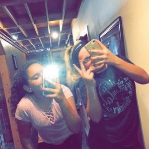 Meet your Posher, Joie